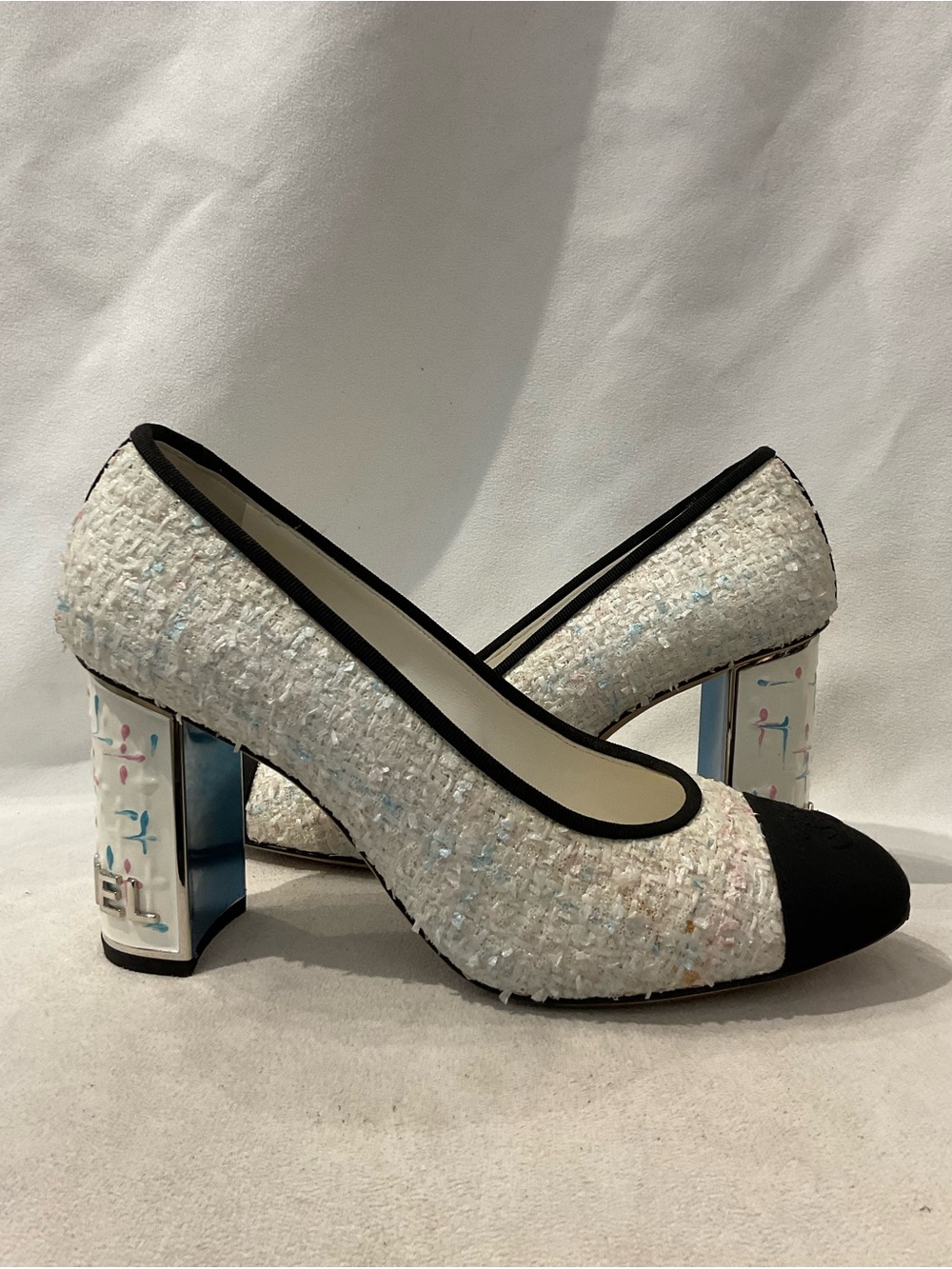 Chanel Pumps